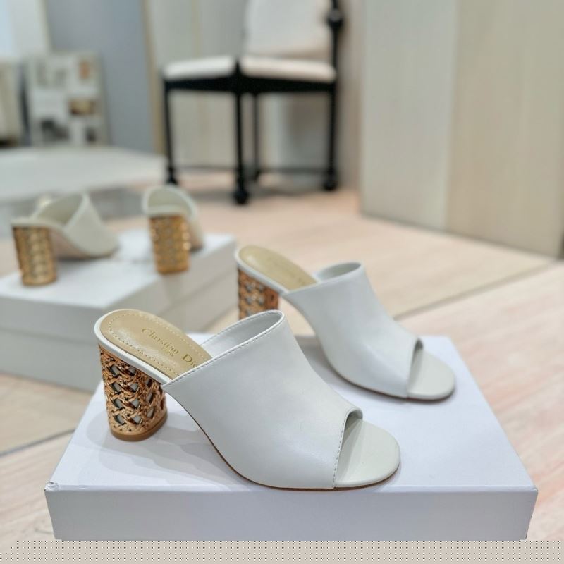 ch**an D*or slippers